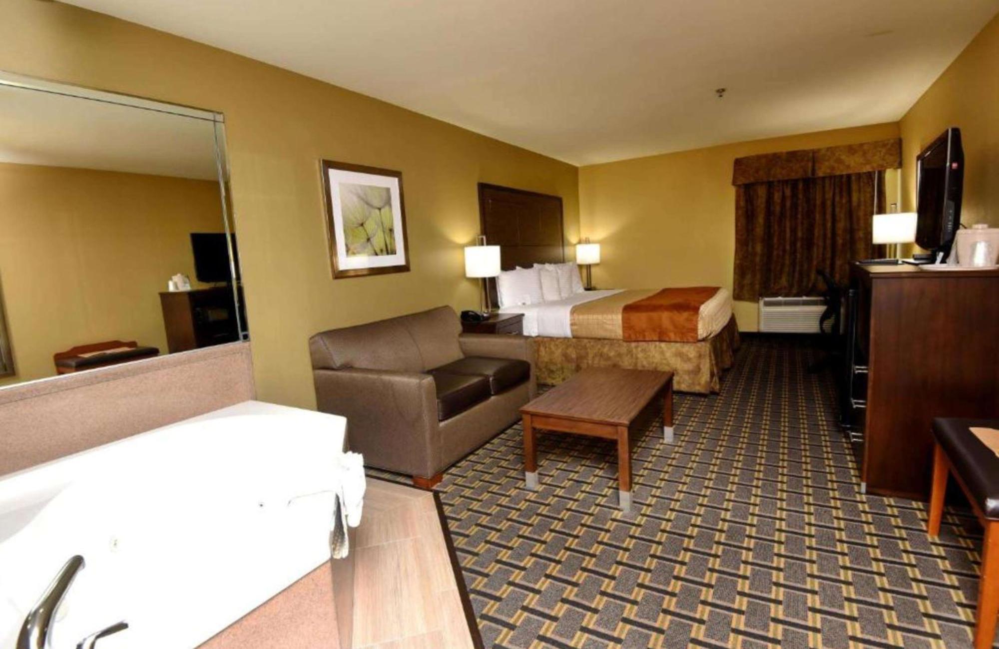 Best Western Zachary Inn Exterior photo