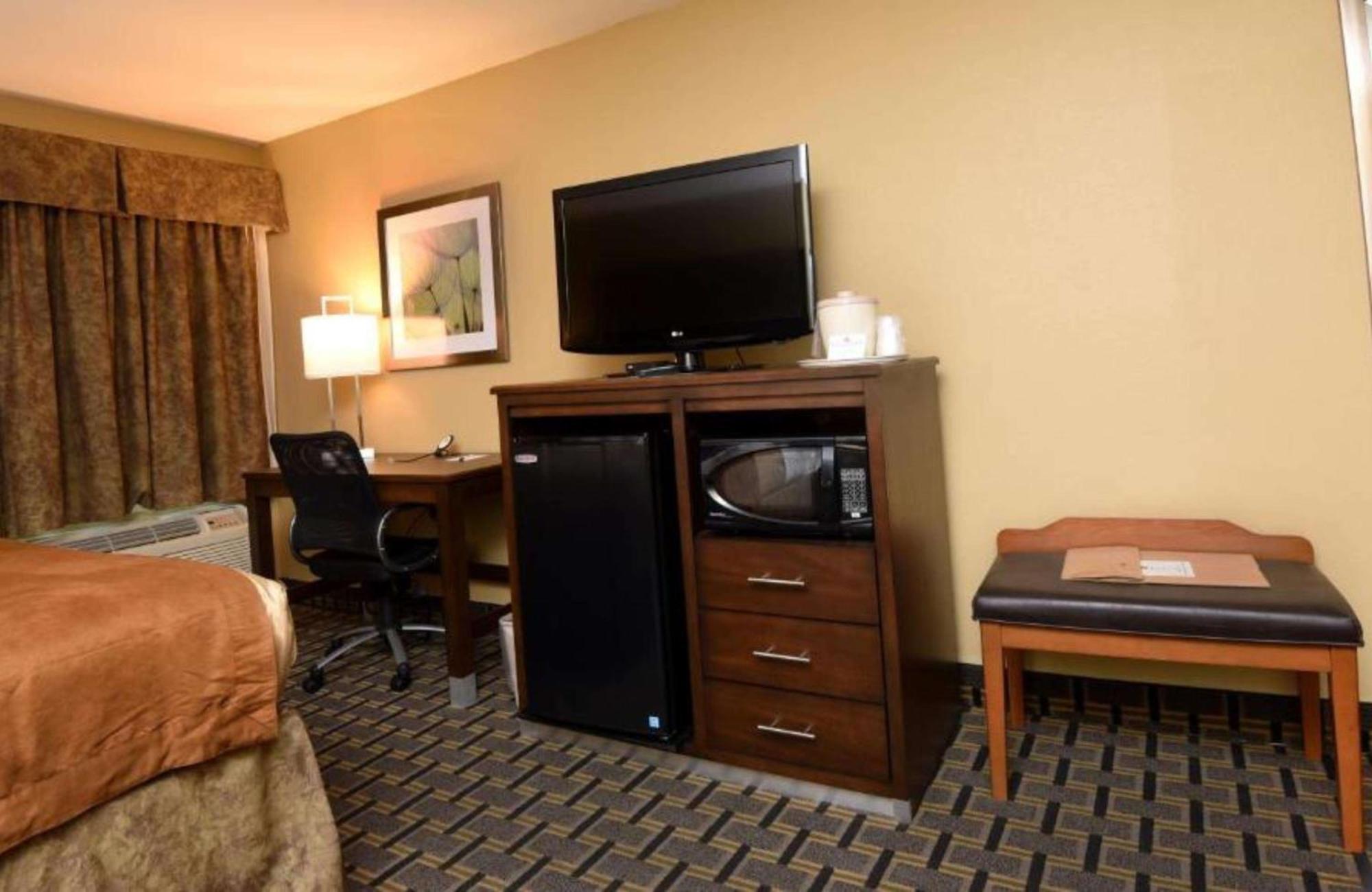 Best Western Zachary Inn Exterior photo